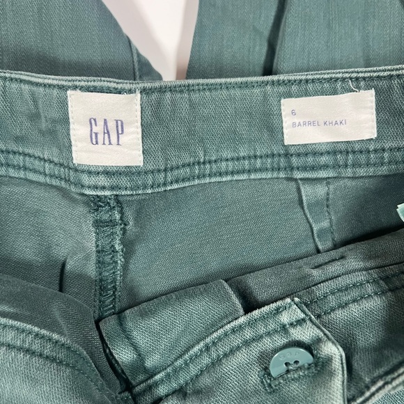 GAP Dark Green Barrel Leg Khaki Pants | Utility Minimalist Chic Cabincore Size 6 - Picture 5 of 6